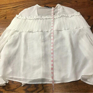 Chiffon top eyelet